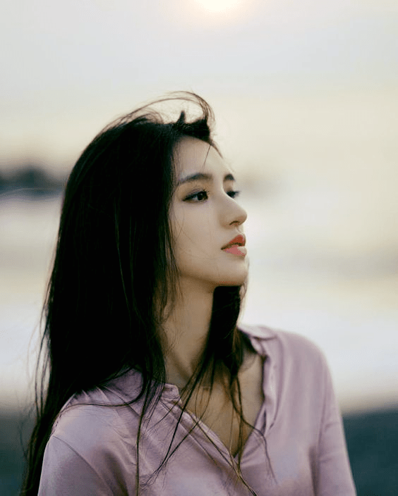 Phụ nữ phải nhớ rõ kịch bản của đời mình, bạn không phải một phần của con cái, càng không phải ngoại truyện của đàn ông Phụ nữ phải nhớ rõ kịch bản của đời mình, bạn không phải một phần của con cái, càng không phải ngoại truyện của đàn ông