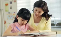 Nhưng sai lầm khi kèm con học khiến đứa trẻ ngày càng dốt, cha mẹ cần tránh