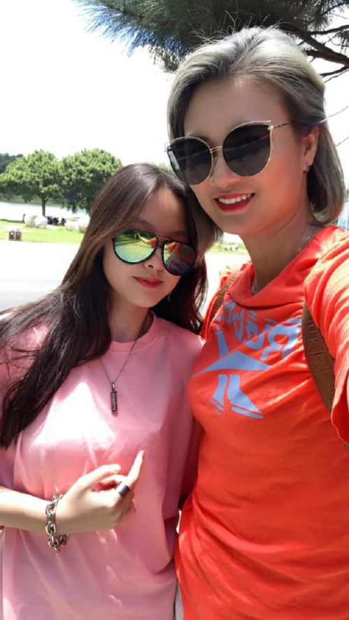 Con gu00e1i xinh nhu01b0 hoa cu1ee7a Hoa khu00f4i bu00f3ng chuyu1ec1n Kim Huu1ec7