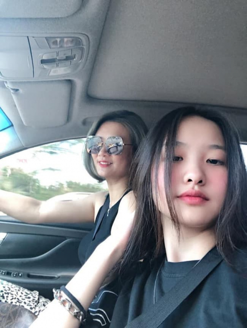 Con gu00e1i xinh nhu01b0 hoa cu1ee7a Hoa khu00f4i bu00f3ng chuyu1ec1n Kim Huu1ec7