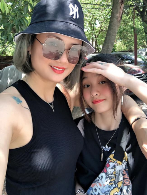 Con gu00e1i xinh nhu01b0 hoa cu1ee7a Hoa khu00f4i bu00f3ng chuyu1ec1n Kim Huu1ec7