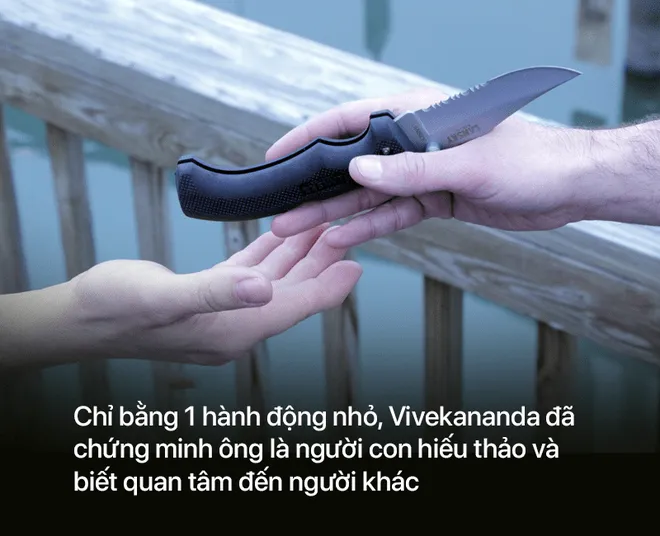 Nhận con dao từ tay con trai, người mẹ biết mình đã dạy dỗ con nên người