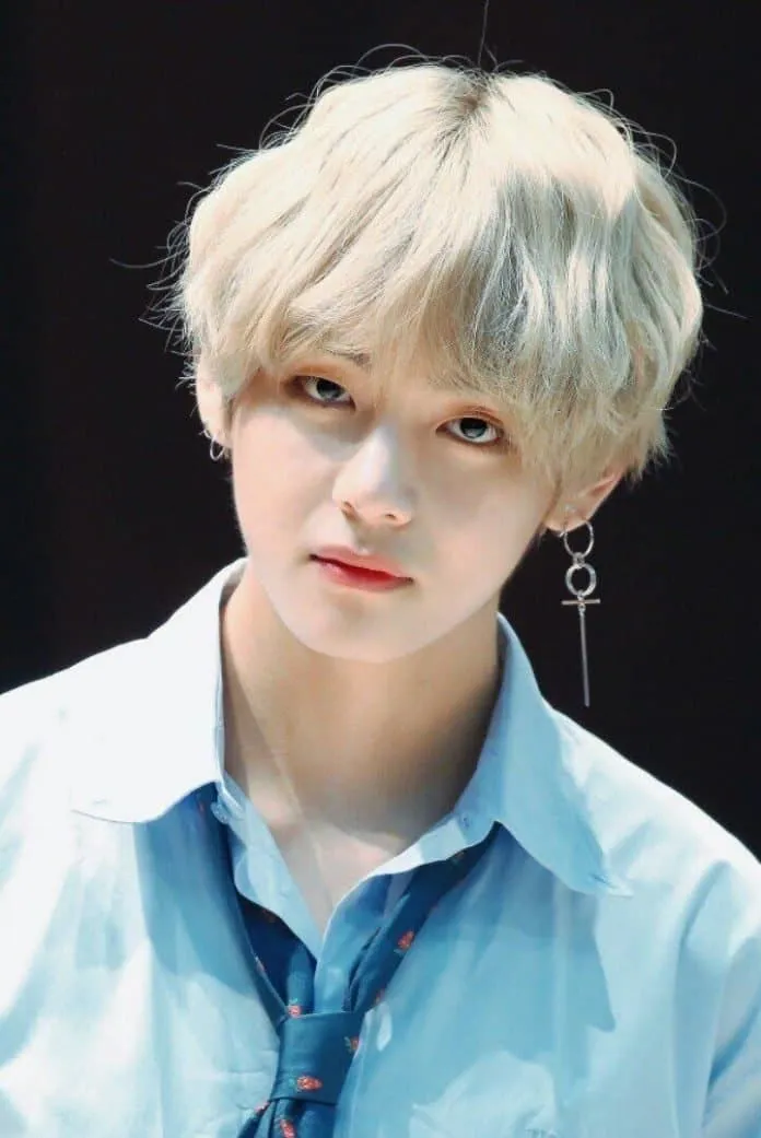 Nam thần V (BTS) lại giành ngôi vương gương mặt xuất sắc nhất năm 2019