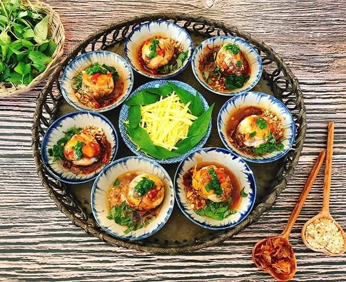 Cho trứng vịt lộn vào nướng là có ngay món ngon bá cháy này