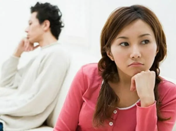 Muôn kiểu vợ chồng trẻ “đại chiến” vì chồng biền biệt “vui Tết