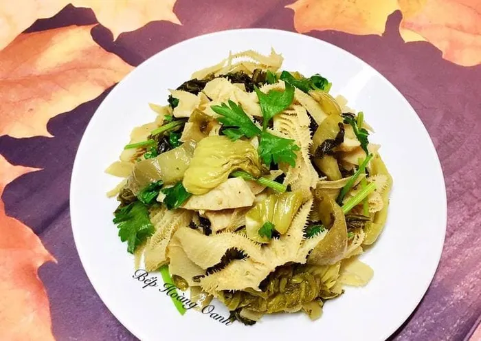 Cách nấu lá Sách Bò Xào Cải Chua