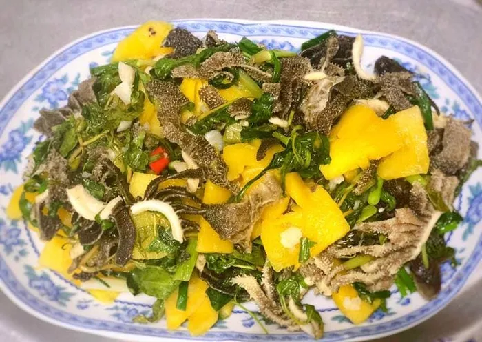 Cách làm sách bò xào dứa chua chua