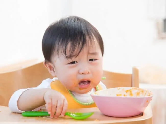 Con biếng ăn, còi cọc vì cha mẹ chủ quan bổ sung thiếu vi chất quan trọng này cho trẻ