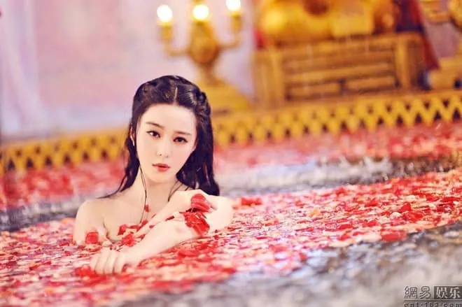  Mua thứ bột trắng giá vài nghìn ở tiệm thuốc để tắm giúp bạn như được 