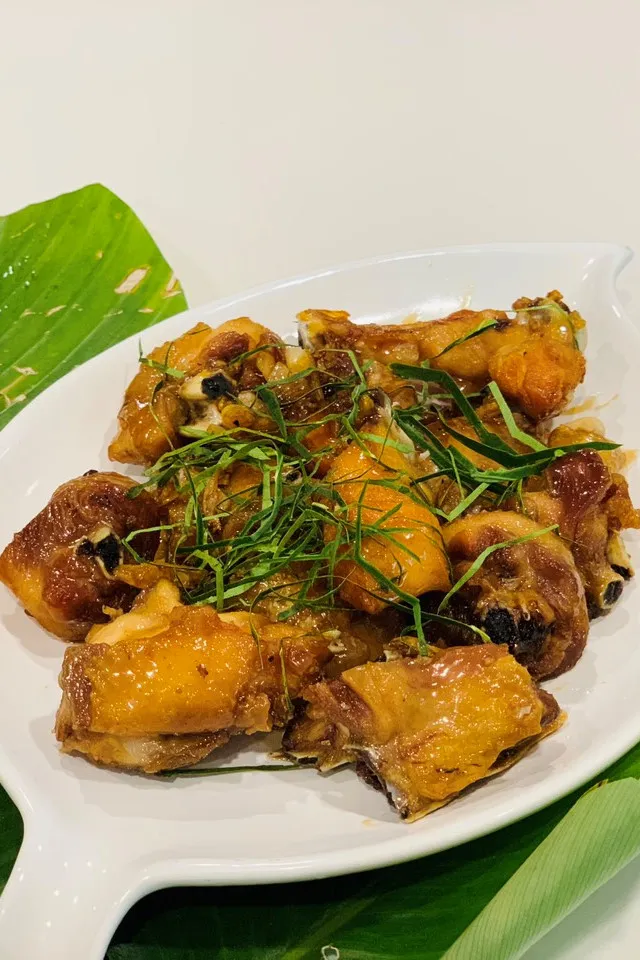 Ngon tuyệt đỉnh món Gà chiên mắm