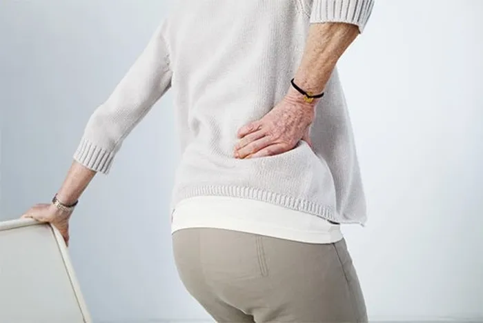 Đau lưng dưới cách điều trị và nguyên nhân gây bệnh