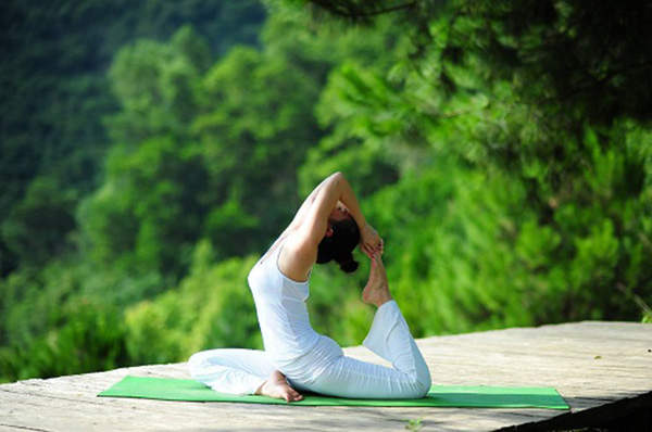 Yoga và tác dụng của yoga với chị em phụ nữ