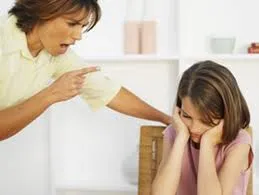 Đừng EQ thấp để âm thầm 'hủy hoại' con trẻ