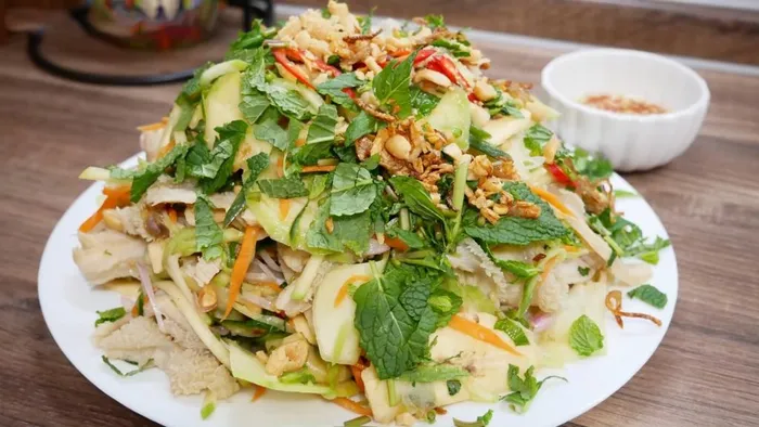 Cách làm nộm xoài xanh và gân bò món nhậu ngon cuối tuần